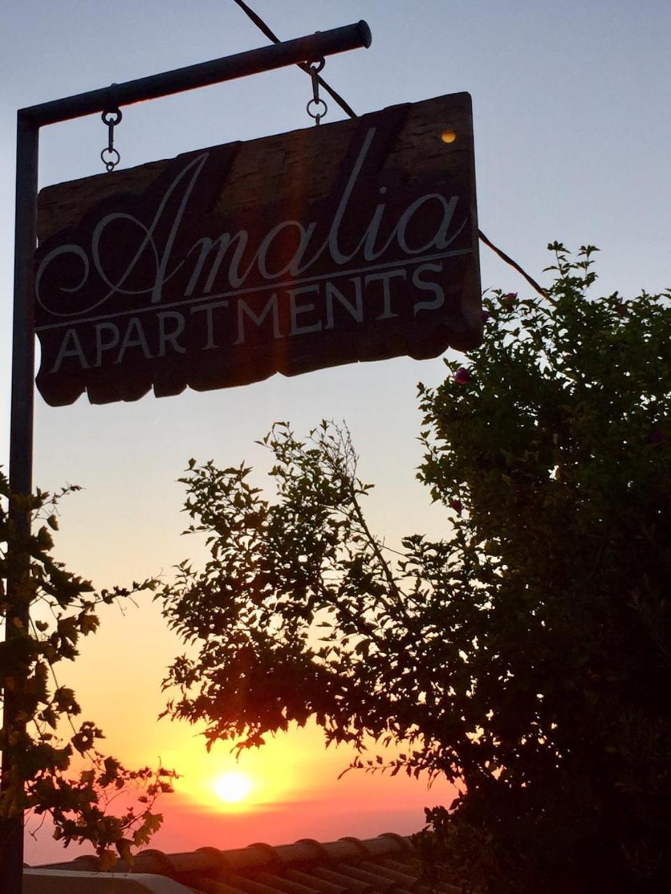 Amalia Apartments Exanthia Exterior photo